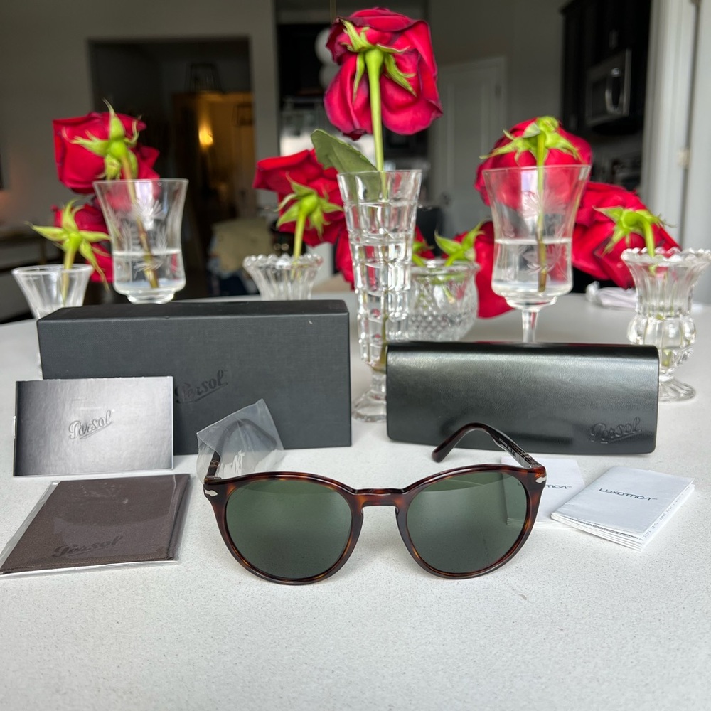 BRAND NEW Persol 3152-S Sunglasses